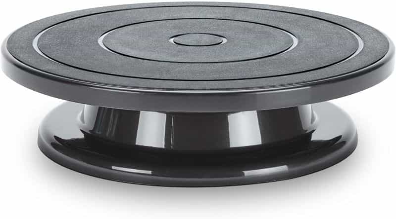 How to Use an Airbrush Spray Booth for Painting Miniatures  (Guide) - how to use a spray booth for airbrushing miniatures and models - hobby spray booth tips - turn table