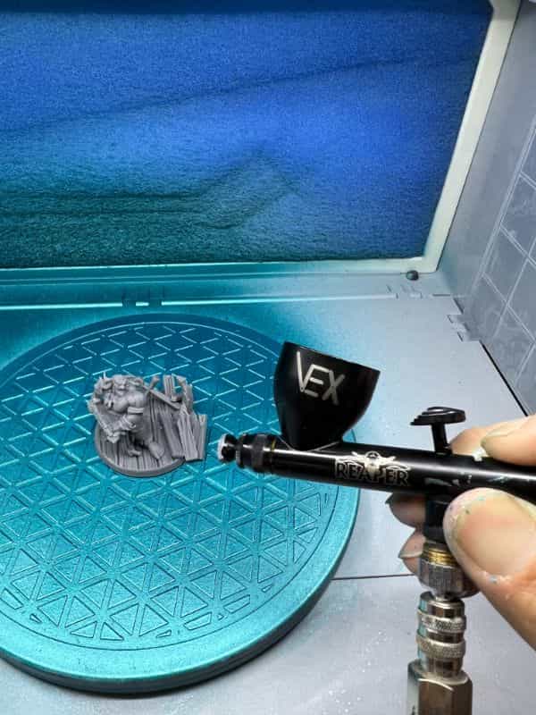 How to Paint a 3D Printed Resin Miniature A-to-Z (Flesh, Cloth, and Metal) - how to paint myminifactory model - airbrushing preparing