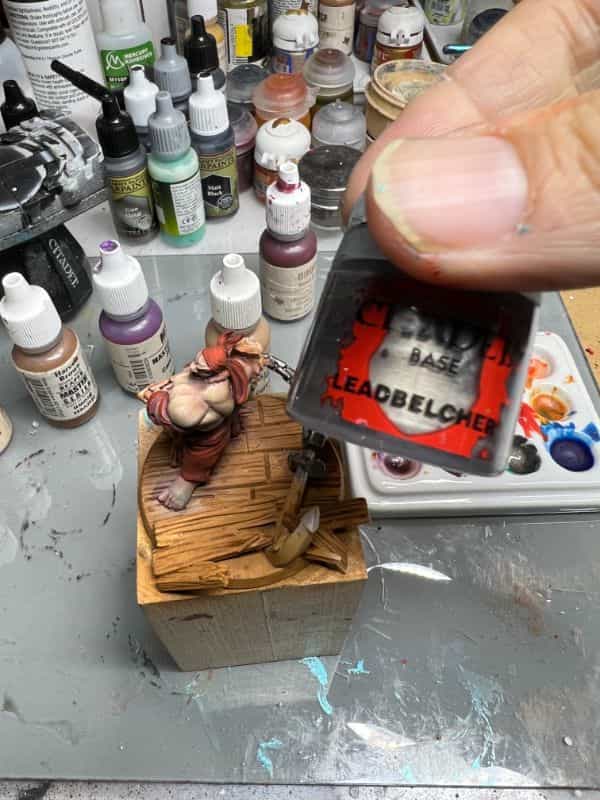How to Paint a 3D Printed Resin Miniature A-to-Z (Flesh, Cloth, and Metal) - how to paint myminifactory model - leadbelcher metallic paint