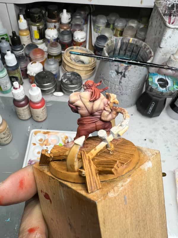 How to Paint a 3D Printed Resin Miniature A-to-Z (Flesh, Cloth, and Metal) - how to paint myminifactory model - back side