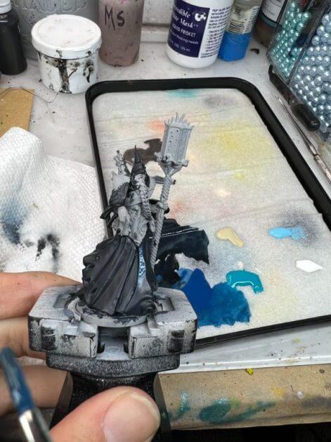 How to Paint the "Pheromancer" Conquest Miniature (Low Stress Method) - painting with washes - how to paint with less stress - conquest the last argument of kings - increase contrast blue