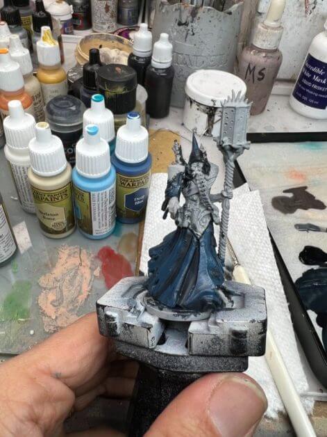 How to Paint the "Pheromancer" Conquest Miniature (Low Stress Method) - painting with washes - how to paint with less stress - conquest the last argument of kings - mid tone applied