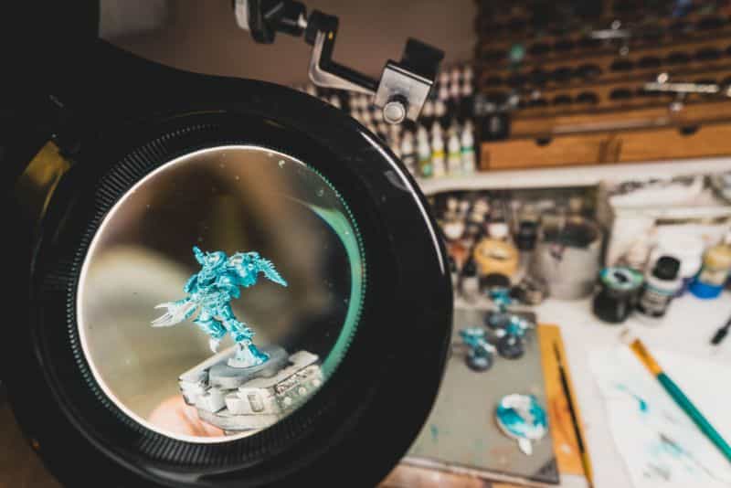 Magnifier lights for painting miniatures and hobbyies - Close up through the glass lens of Brightech View Pro LED light