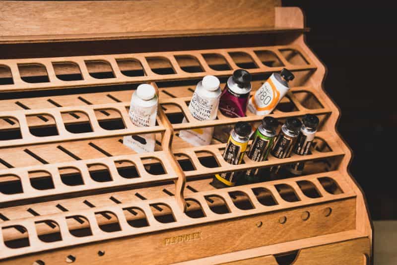 Best Paint Tube Rack? Plydolex Tube Organizer and Storage (Review) - tubes in the rack side by side