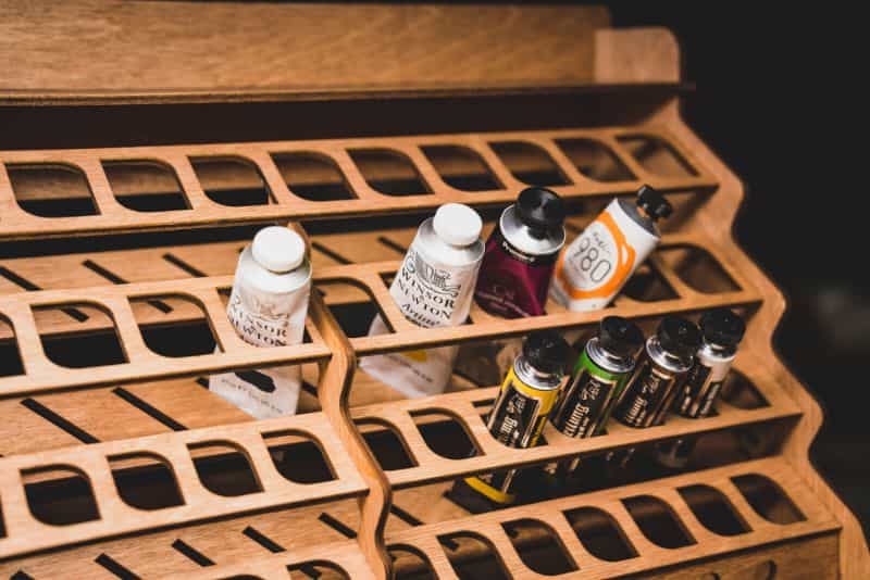 Best Kind of Paint for Miniature Painting? - acrylic paint, oil paints, scale modeling, painting miniatures - Paint tube holder and organizer rack
