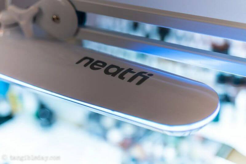 Benq desk lamp review - BenQ lamp review - Benq Lamp for painting miniatures - Neatfi task lamp comparison top down logo view bright LEDs