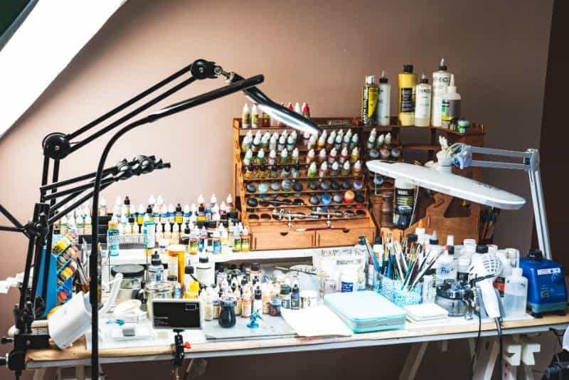 Best light deals for miniature painting