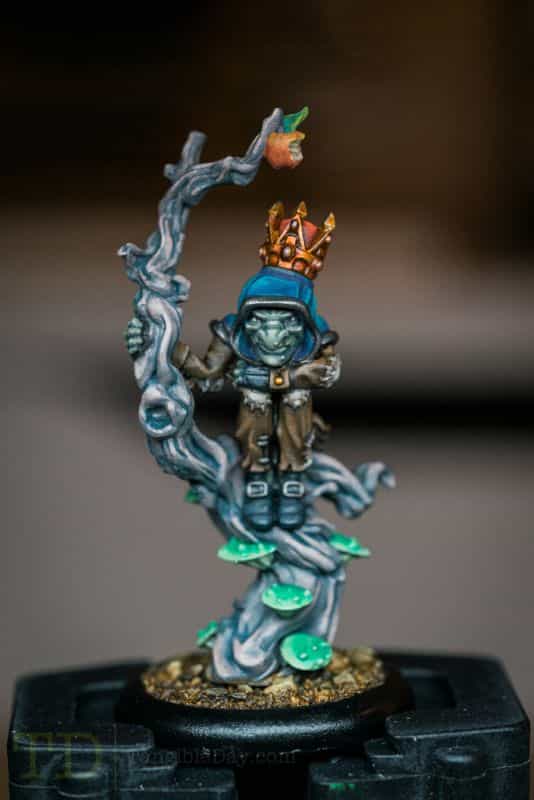 Miniature Painting Tips for Beginners - tips for beginner miniature painters - painting miniatures for beginners - king of nothing model painted with simple techniques
