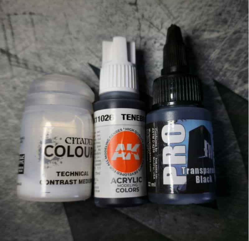 Power swords - how to paint power swords - painting power weapons warhammer - black paint mixture for painting miniature sword