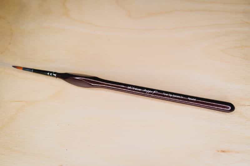 D'Artisan Shoppe Miniature Brushes: Best Synthetic Brushes for Painting Miniatures? (Review) - cheap workhorse brush for miniature painting - product photo whole paint brush