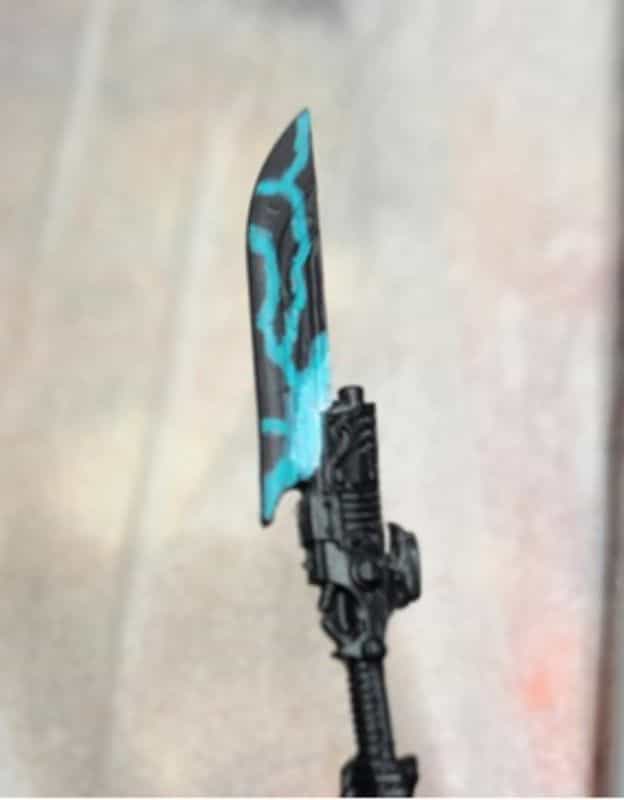 Power swords - how to paint power swords - painting power weapons warhammer - power weapon blade with lightning glow effect