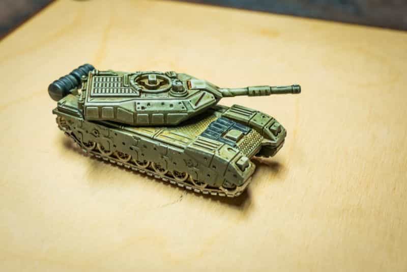 Zenithal Priming and Painting Miniatures – A Tutorial - painting minis with zenithal contrast - toy tank painted with high contrast undercoat white and black