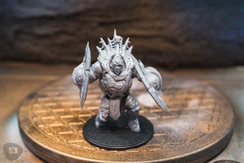 Zenithal Priming and Painting Miniatures – A Tutorial - painting minis with zenithal contrast - Bare plastic Conquest para bellum model spires