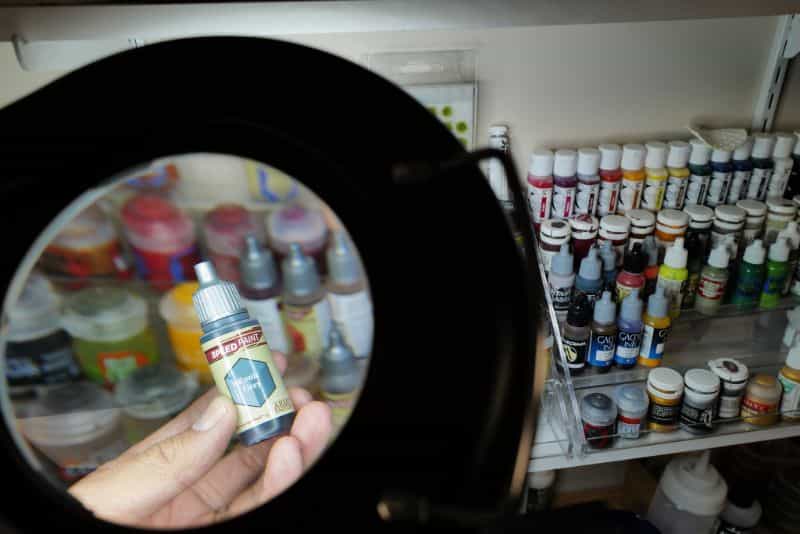 Best Kind of Paint for Miniature Painting? - acrylic paint, oil paints, scale modeling, painting miniatures - magnifying glass paint dropper bottle