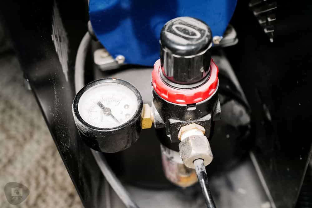 Airbrush compressor miniature gauge and regulator system