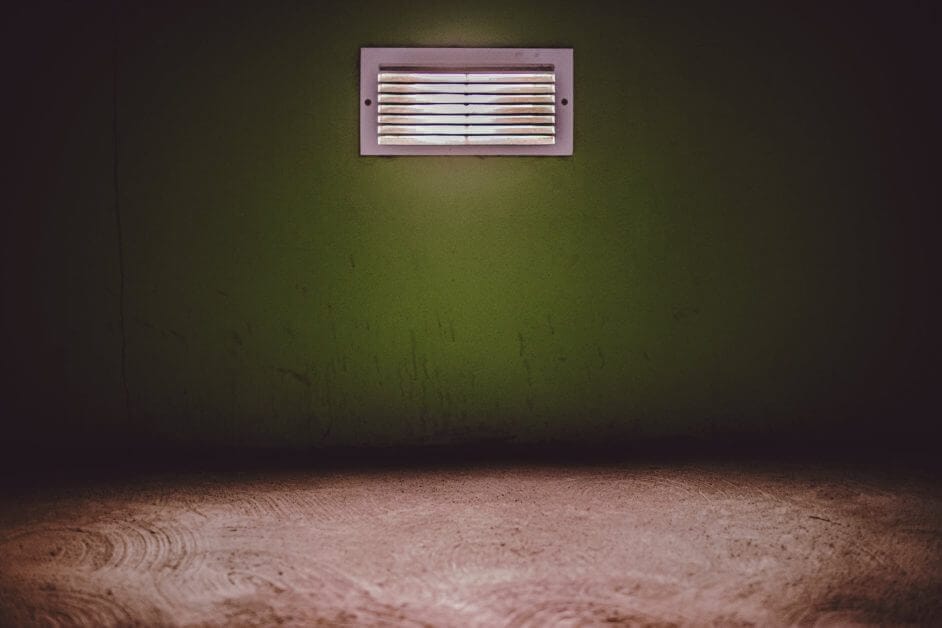 empty room with vent
