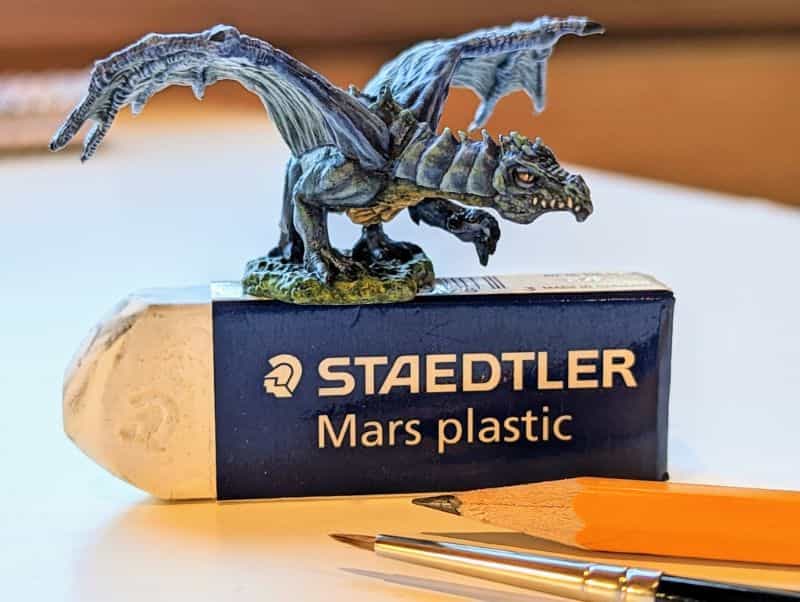 Tiffany Hastie: A Traditional Miniature Artist Enters the 3D Miniature World - Painted blue mini dragon detailed