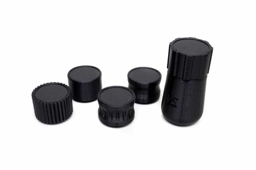 A-Case miniature painting handle with magnetic locking system for batch painting