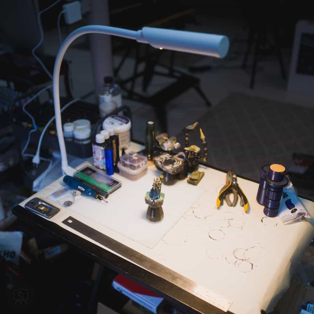 UberLight Flex Portable Miniature Hobby Lamp (Review) - lamp in use clamped to desk