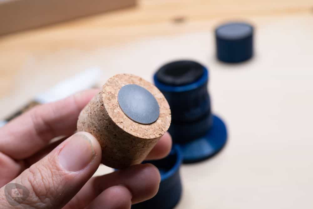 A Case Painting Handle Review for Miniatures and Models - A Case Brand Miniature Painting Holder Review - A-Case Painting Handle User Experience - metallic plate to hold cork in place