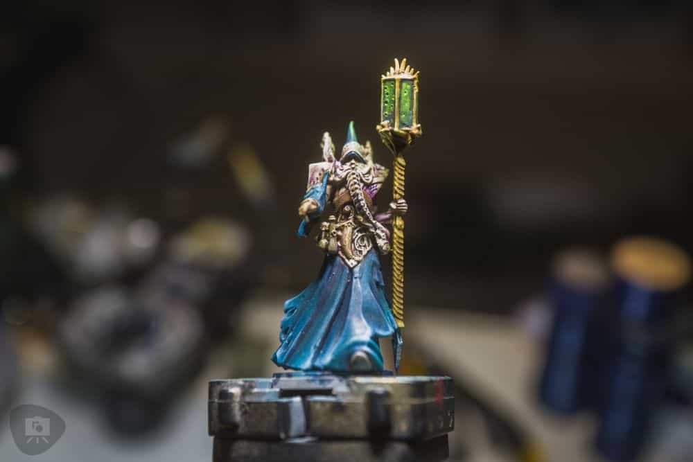 UberLight Flex Portable Miniature Hobby Lamp (Review) - neutral color temperature and contrast with uberlight lighting on model