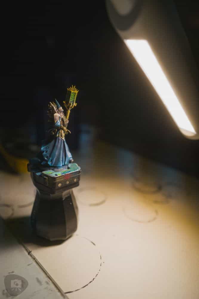 UberLight Flex Portable Miniature Hobby Lamp (Review) - warm tone colored lighting for photography