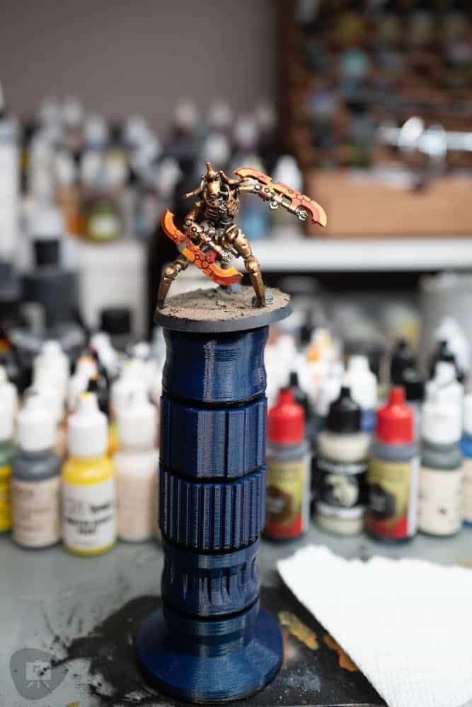Made my own miniature holder for painting : r/Warhammer40k