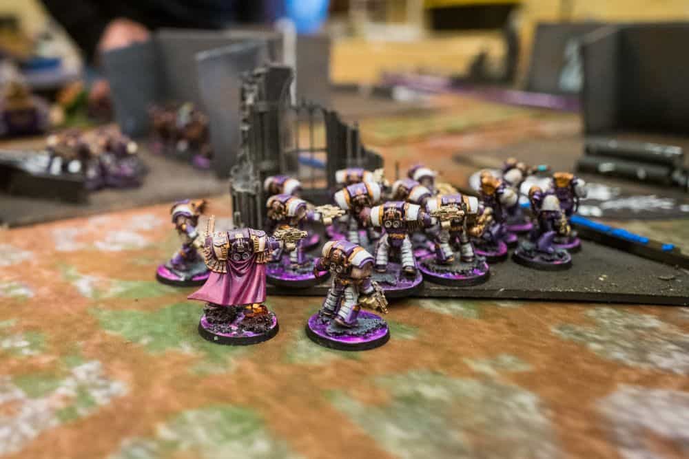 Miniature Basing Materials for Model Hobby Projects (Tips and Review) - best basing material for miniatures and models - simple basing style in purple glow