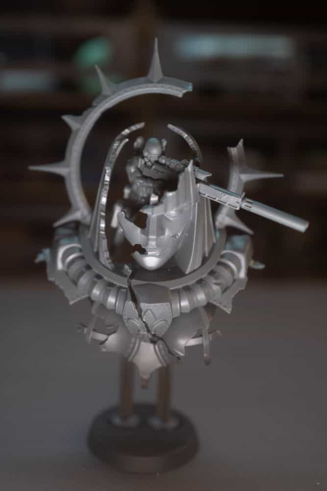 Hotel Room Miniature Painting (Travel Challenges, Tips, and Solutions) - travel tips for miniature painting away from home - Traveling and painting miniatures - close up assassin plastic model for warhammer