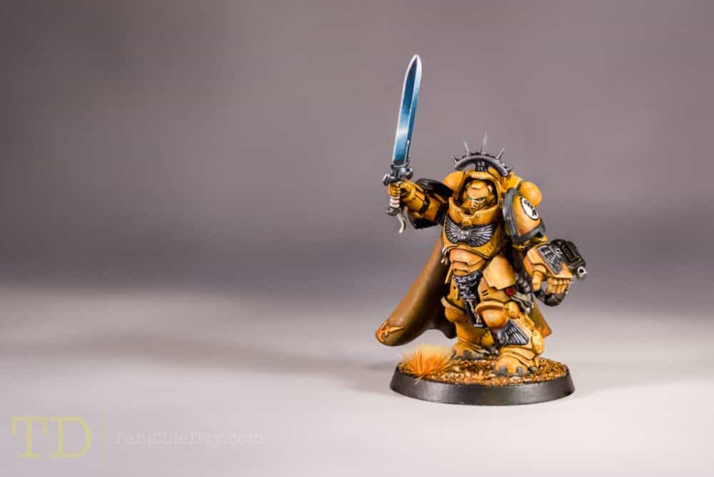 Miniature Basing Materials for Model Hobby Projects (Tips and Review) - best basing material for miniatures and models - Ballast on the base of a Space Marine for Warhammer 40k