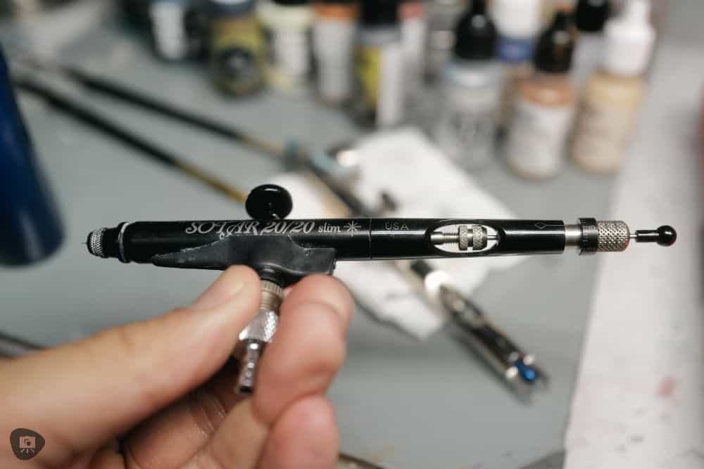 Badger Airbrushes: Best Beginner to Advanced Models for Painting Miniatures? - best badger airbrush for miniature painting - Sotar 2020 balance test image