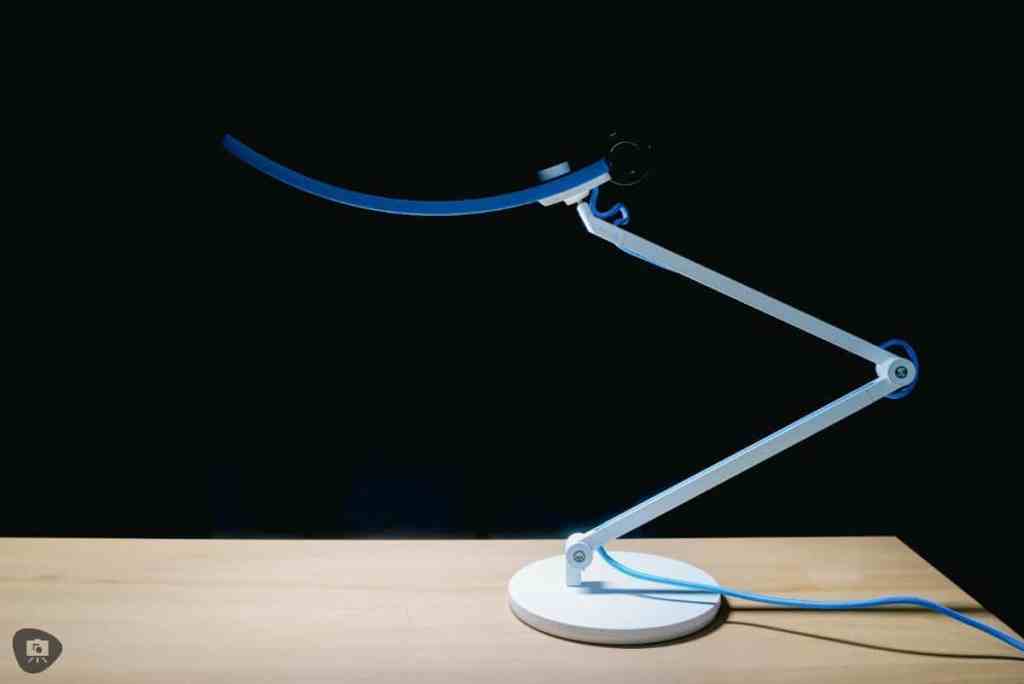 Benq desk lamp review - BenQ lamp review - Benq Lamp for painting miniatures - Is the Benq lamp worth it?
