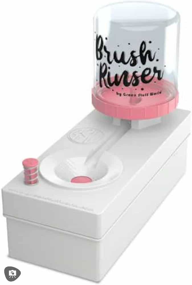 Green Stuff World Brush Rinser (Review) - best gadget to keep clean water available for miniature painters - Brush rinser pink colored model product photo, isometric view