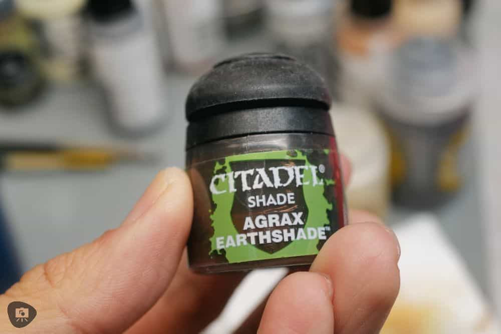 My Favorite Citadel Technical Paint and How to Use Astrogranite Debris (Review) - citadel texture paint astrogranite review and tutorial - Citadel shade pot agrax earthshade in my hands