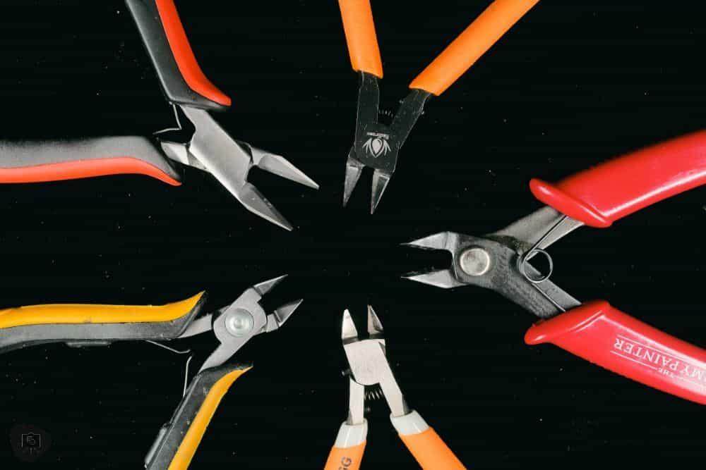 Redgrass Games Sprue Cutter and Precision Nipper Review - RGG sprue cutter RGG precision nipper - sprue cutter radial array with tips inwards