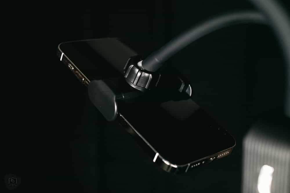 Lume Cube Flex Light Pro: A Review for Hobbyists and Creatives - smartphone in the holder angled downward