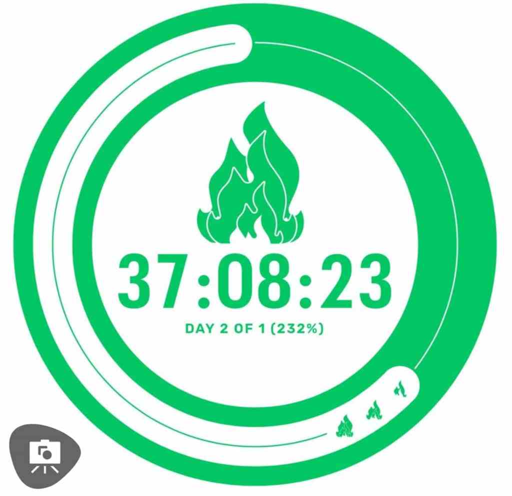 Fasting tracker showing 37 hours completed on day 2, with flame icon.