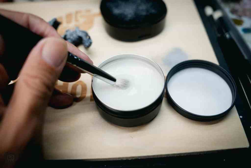 Using Notts Hobbies Brush Soap